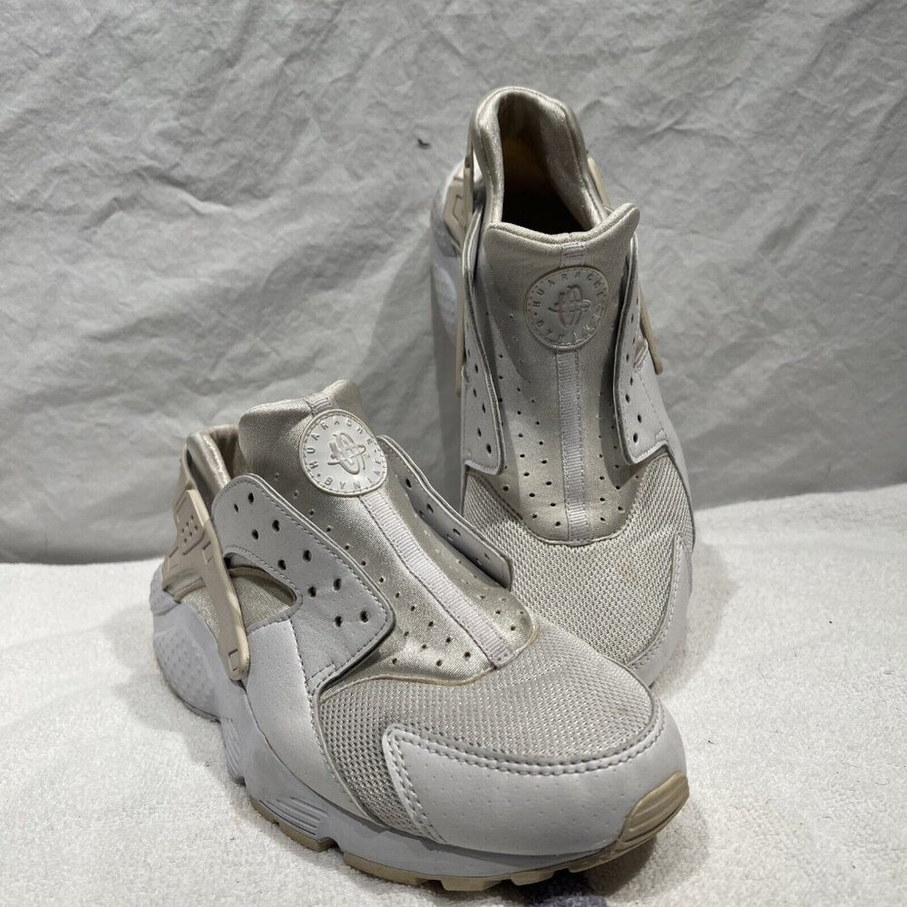 Nike Air‎ Huarache Athletic Running Shoes White 654275-110 Youth 7 Y Women’s 8.5